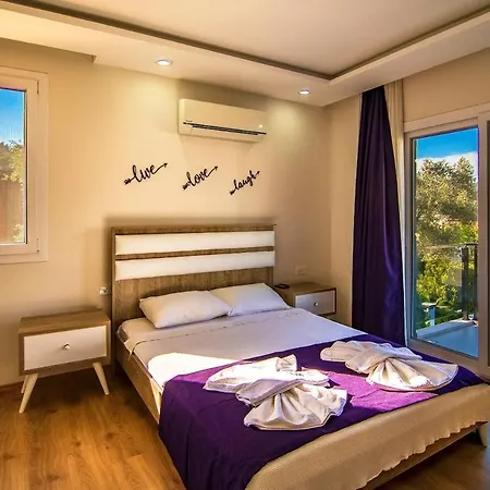 Oeluedeniz Hisaroenuende 8 Kisilik Lilya Hisar Villa