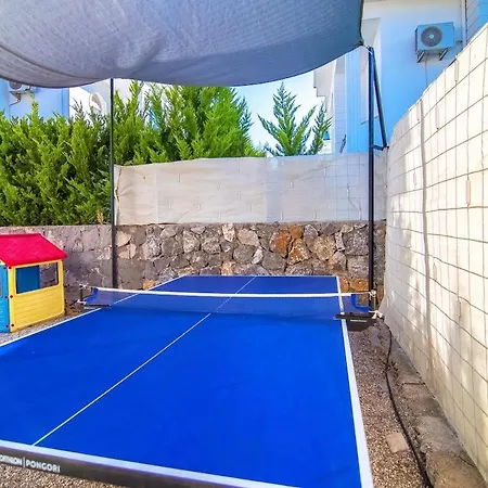 Villa Oeluedeniz Hisaroenuende 8 Kisilik Lilya Hisar Fethiye