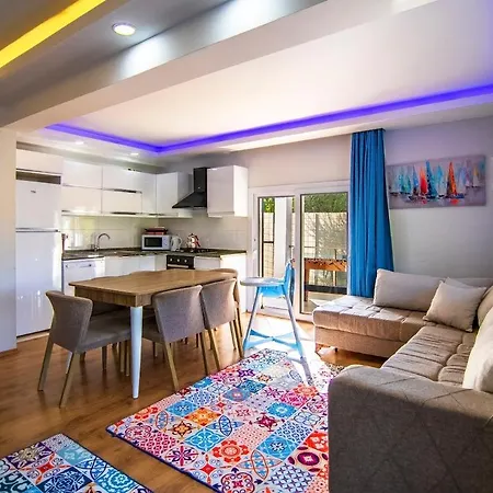 Villa Oeluedeniz Hisaroenuende 8 Kisilik Lilya Hisar