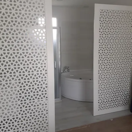 Oeluedeniz Hisaroenuende 8 Kisilik Lilya Hisar Villa