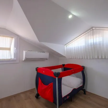 Oeluedeniz Hisaroenuende 8 Kisilik Lilya Hisar Villa *
